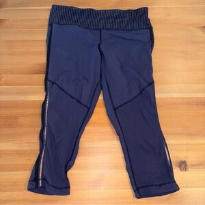 Lululemon Race With Grace Crop Luxtreme Size 8 Cadet Blue